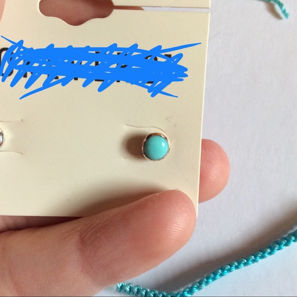 💙 Blue Dreamcatcher Bracelet + Earrings 💙 - Picture 6 of 9